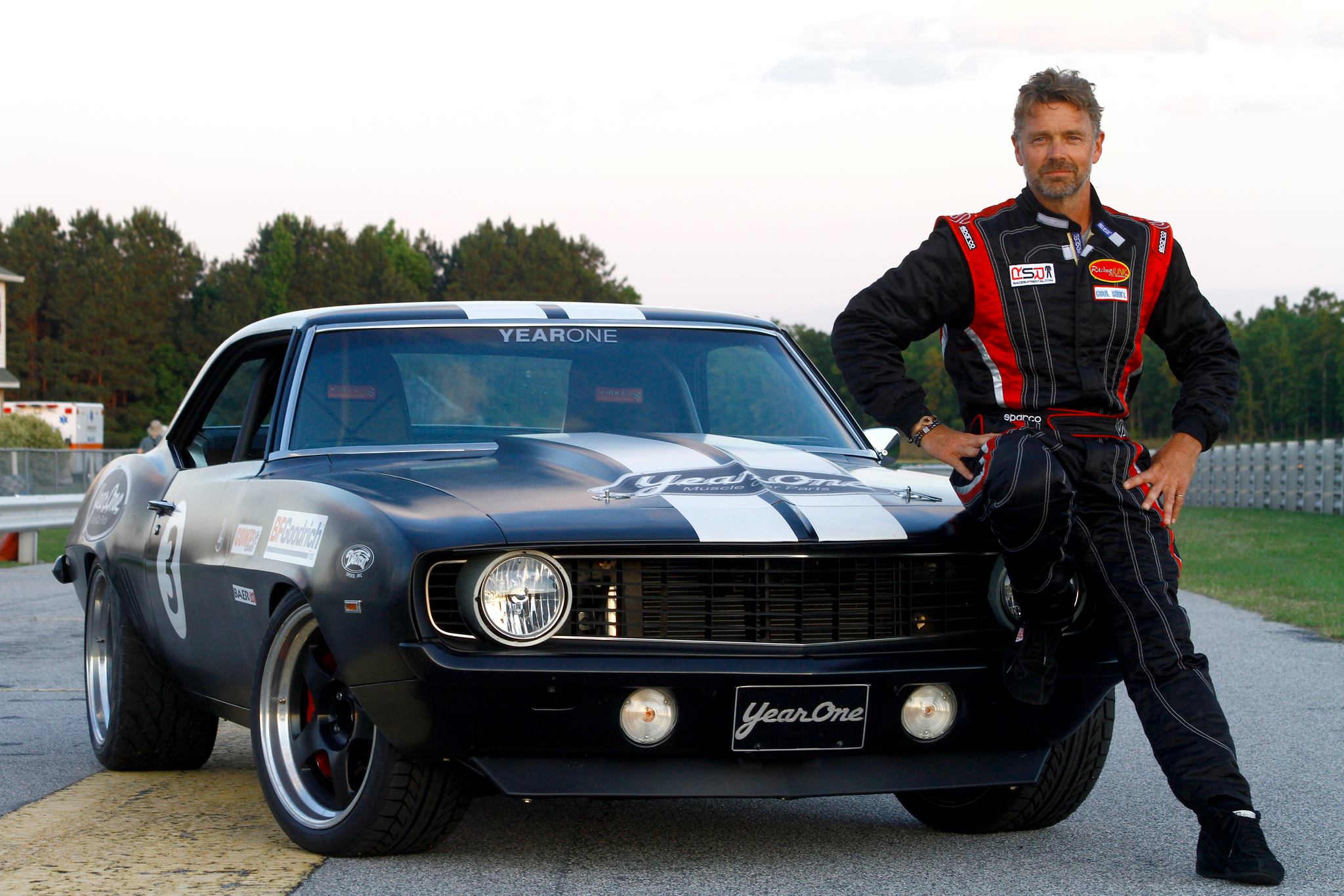 RACE SUIT RENTAL HOME